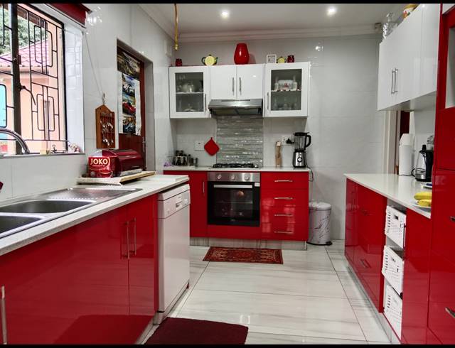 4 BEDROOM HOUSE FOR SALE IN ALLANDALE